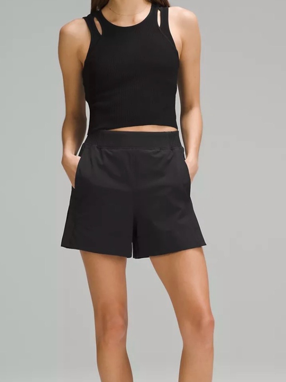 Lululemon High Rise Pleated Short 3”